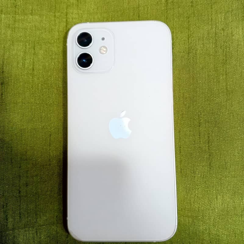 Apple iPhone 12 1