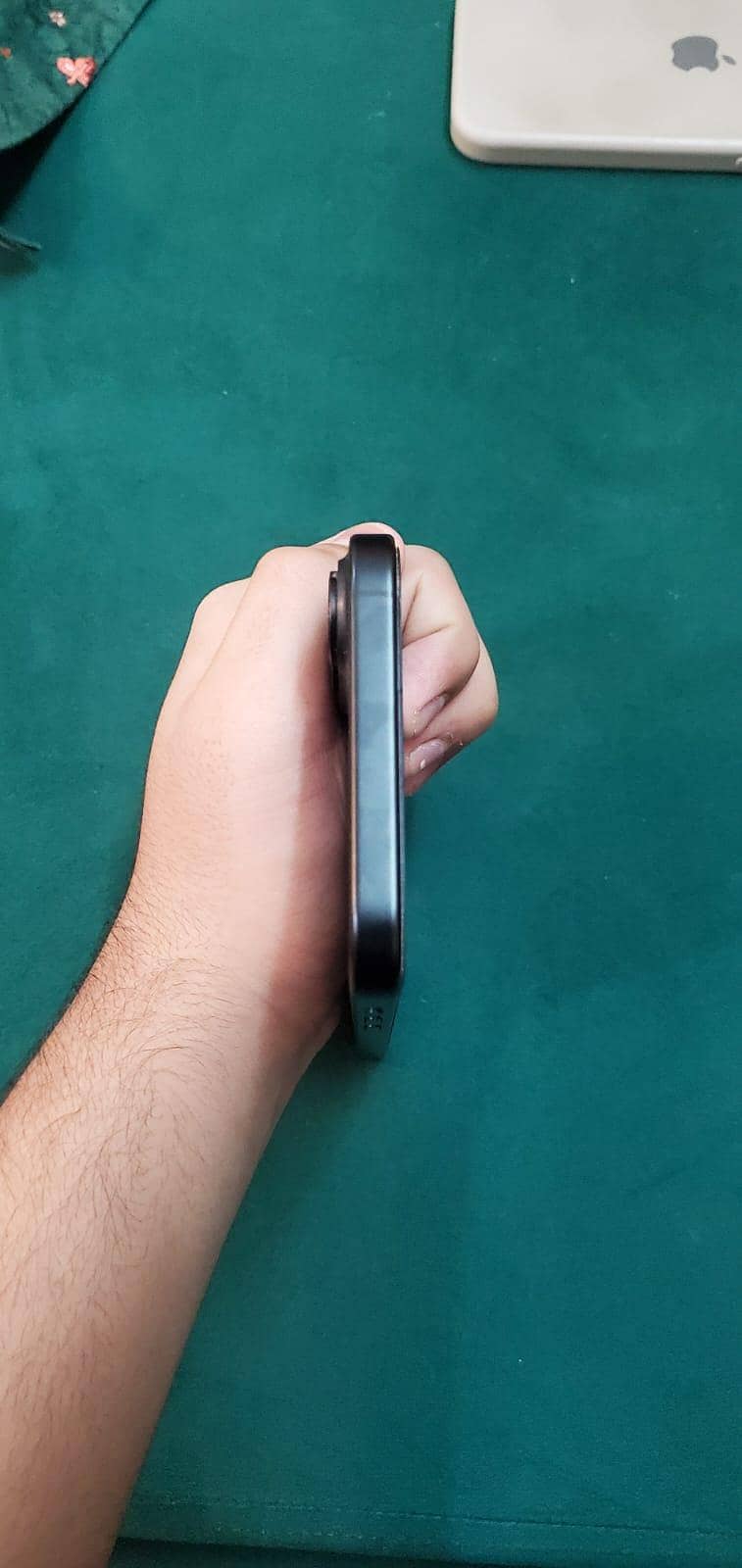 Apple iPhone 16 Plus 4