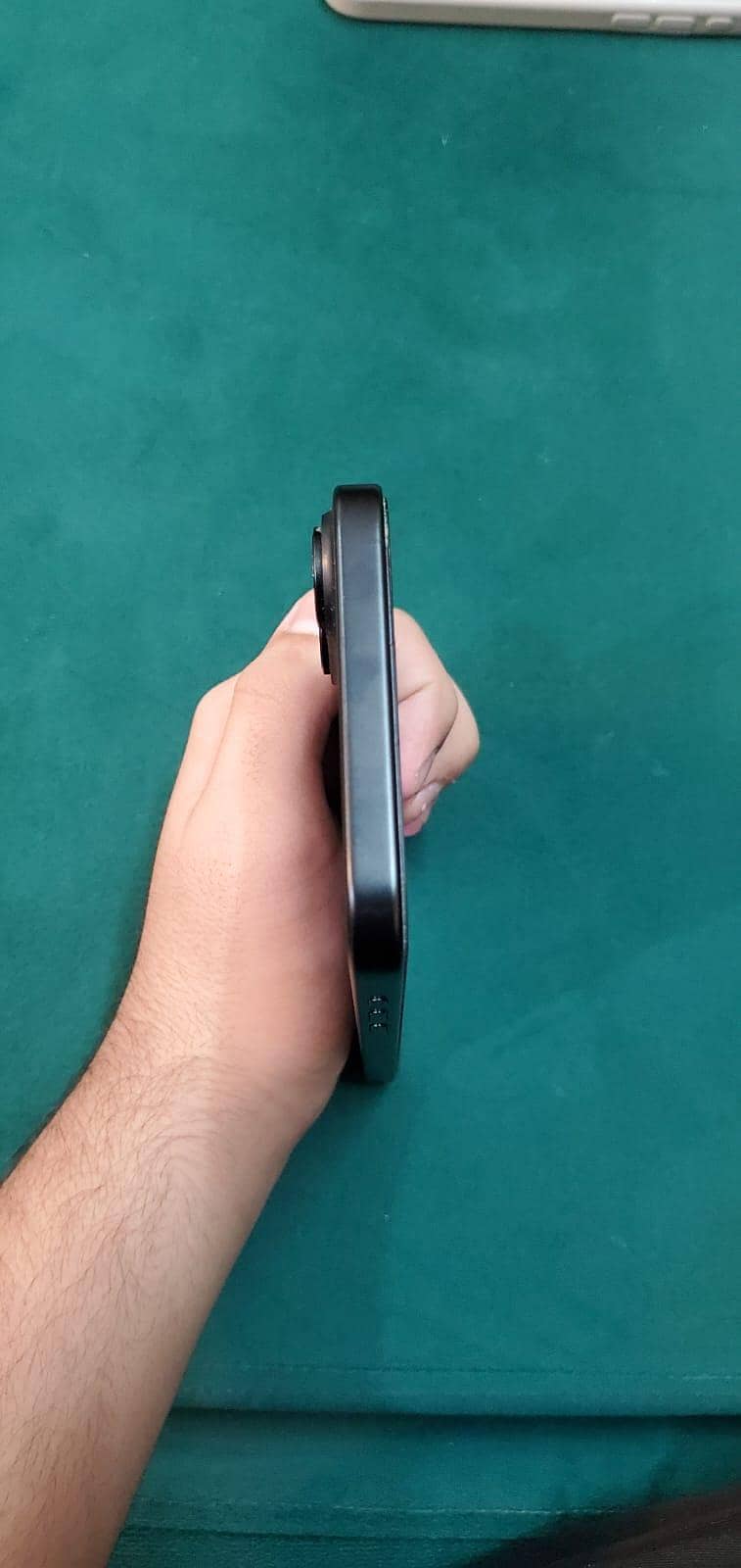 Apple iPhone 16 Plus 7