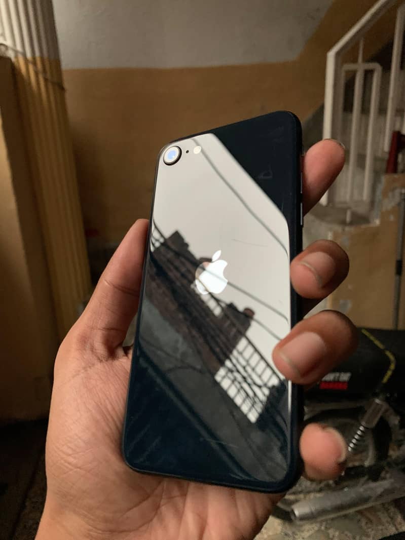 Apple iPhone SE 0