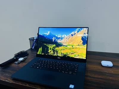Dell Precision 5520|Core i7 7th GEN|16GB RAM|512GB SSD|4GB QUADRO|4K