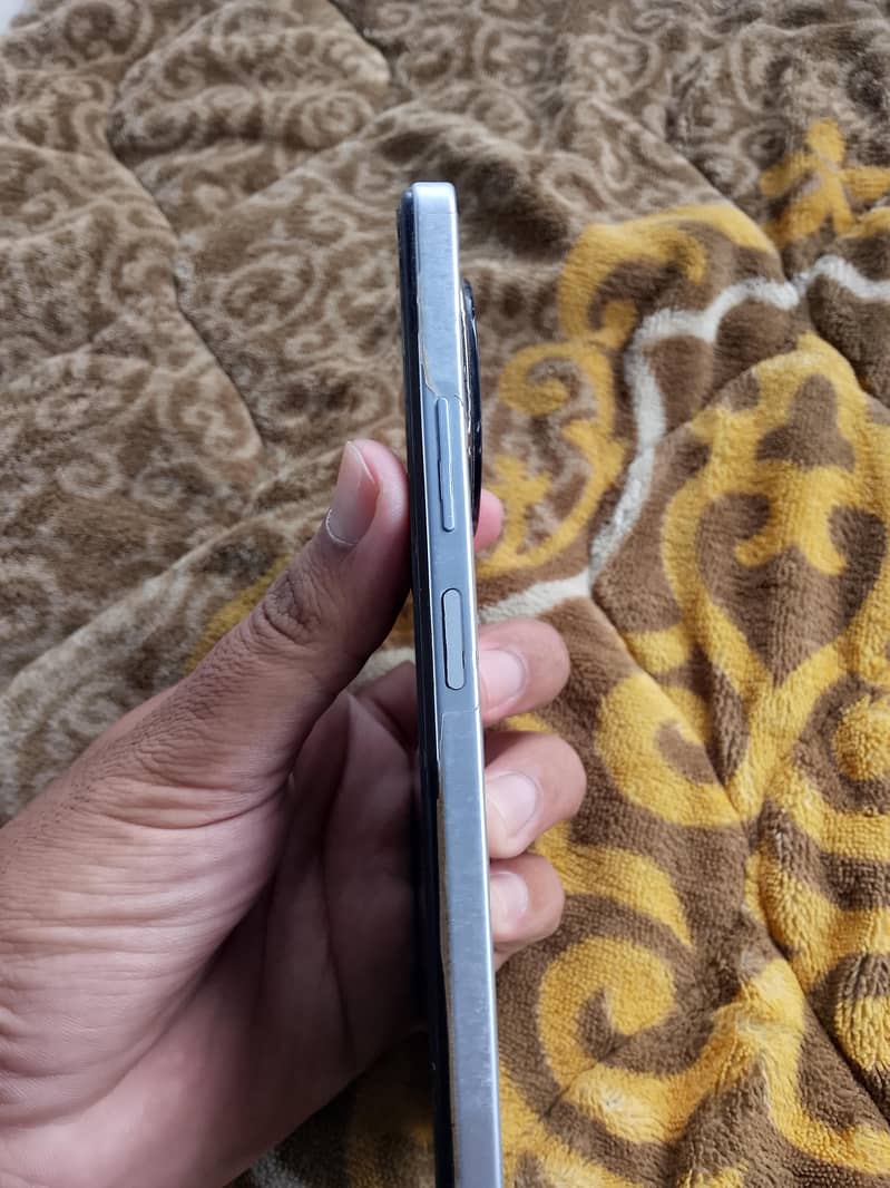 Itel S24 6