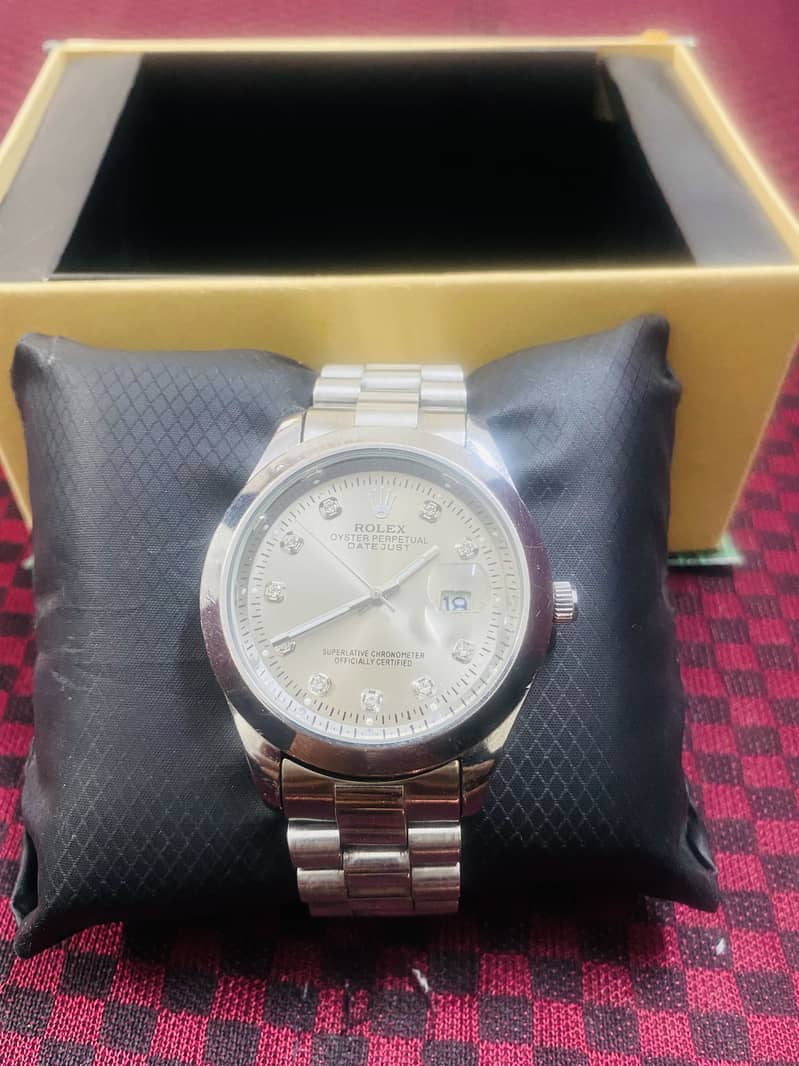 Good condition watch 3