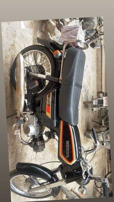 Honda 70cc 1982 abhi bhi point barkrar