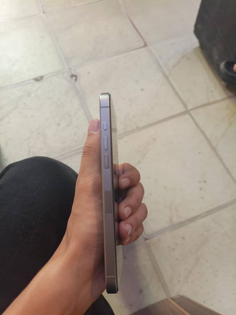 Apple iPhone 15 Pro Max 1