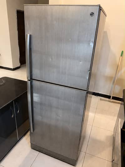 PEL Refrigerator– 14 Cu Ft – Metallic Grey