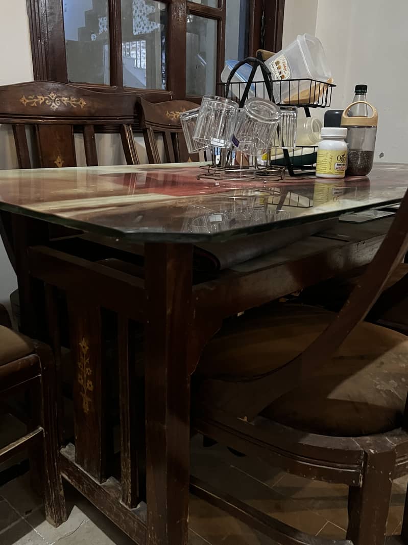 Dining table set 0