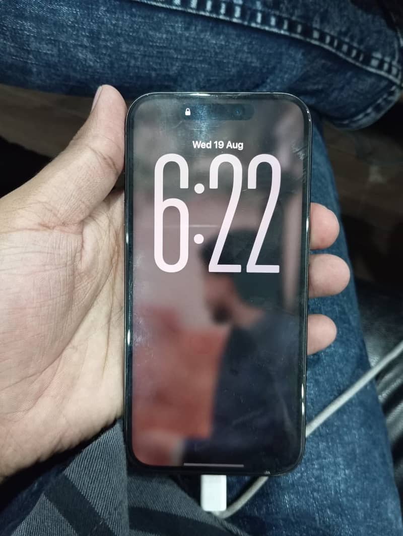 Apple iPhone 15 Pro 4