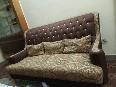 "7-Seater Sofa Set – Excellent Condition – Best Price"