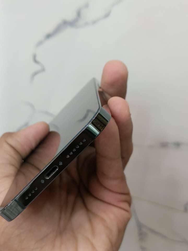 iPhone 13 Pro Max 2