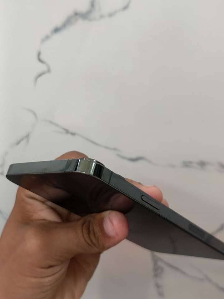 iPhone 13 Pro Max 6