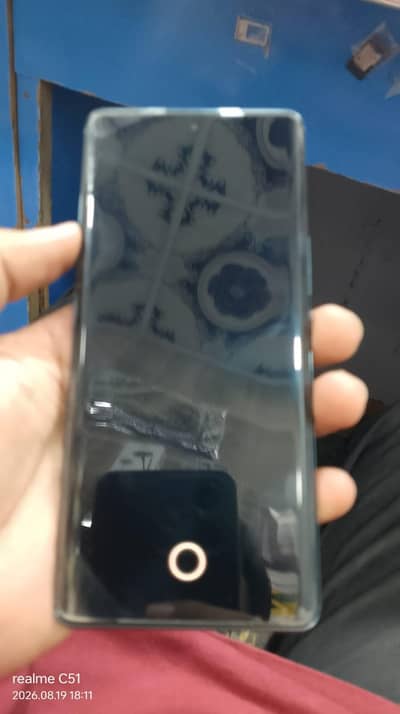 Vivo V30