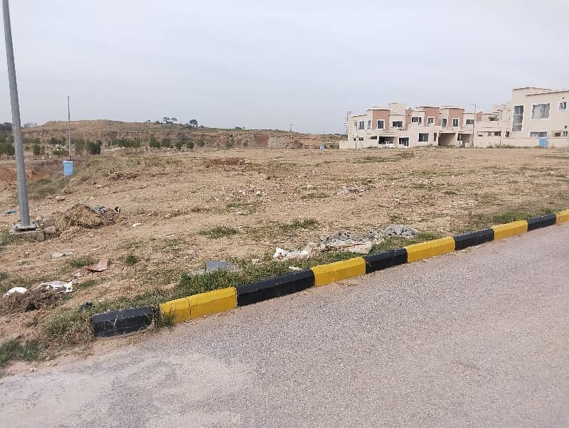 8 Marla Plot , Ready To Constriction 0