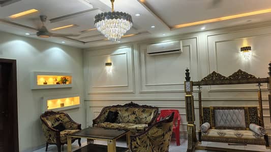 10 Marla Fully Furnished Upper Portion | Prime Location | Bahria Town Lahore