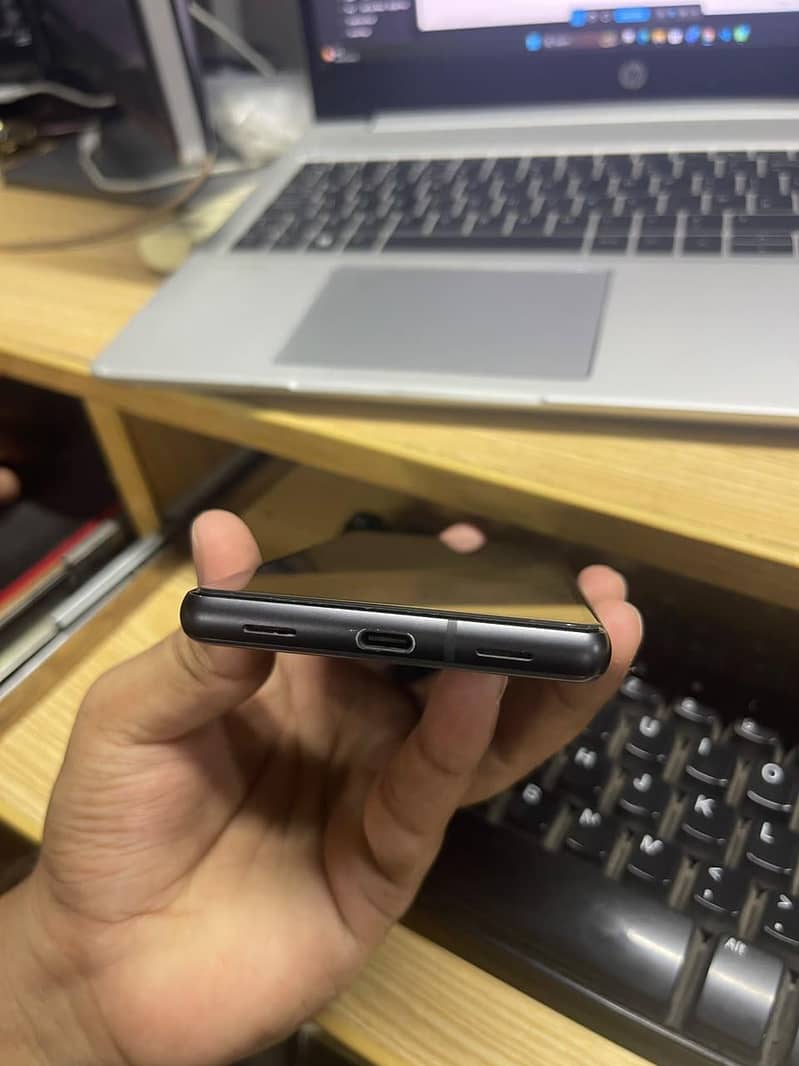 Google Pixel 7a 2