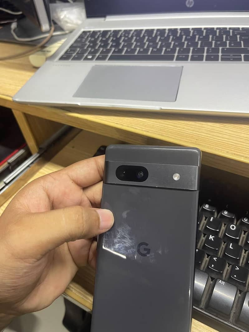 Google Pixel 7a 5