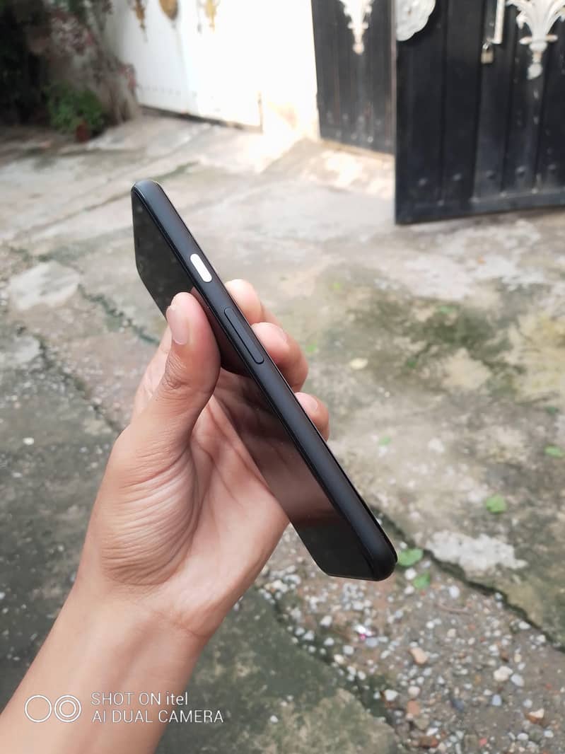 Google Pixel 4 9