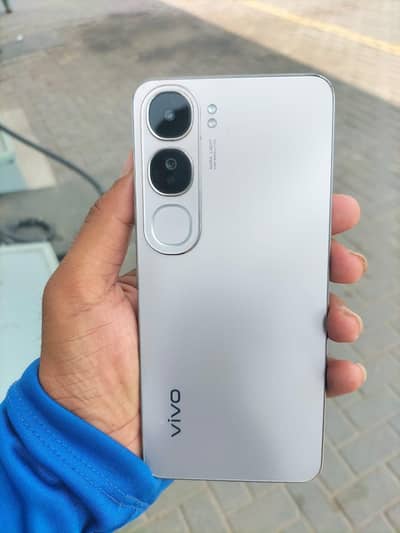 Vivo Y200