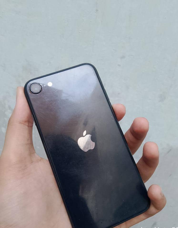 Apple iPhone se 3 1