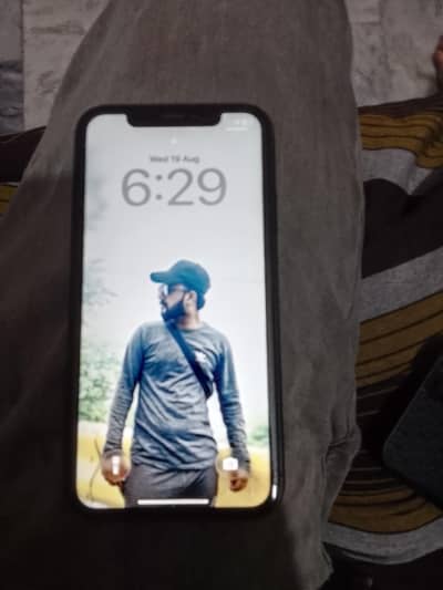 I phone 11 water pack