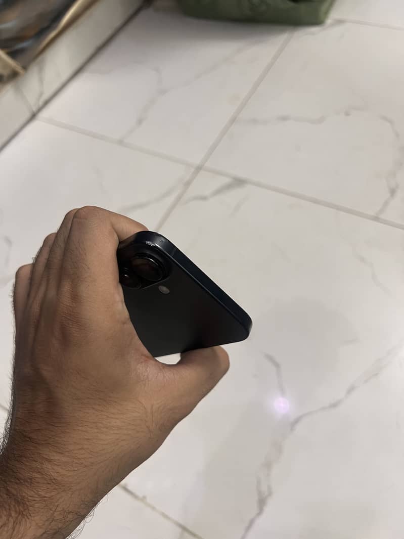 Apple iPhone 16 Plus 5