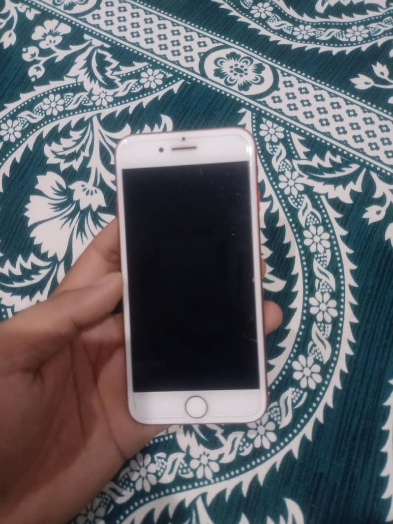 Apple iPhone 7 3