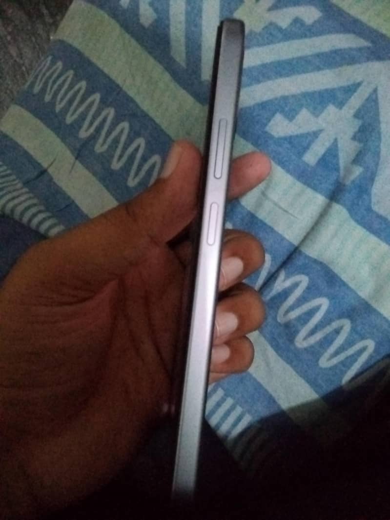 OPPO A6k 5