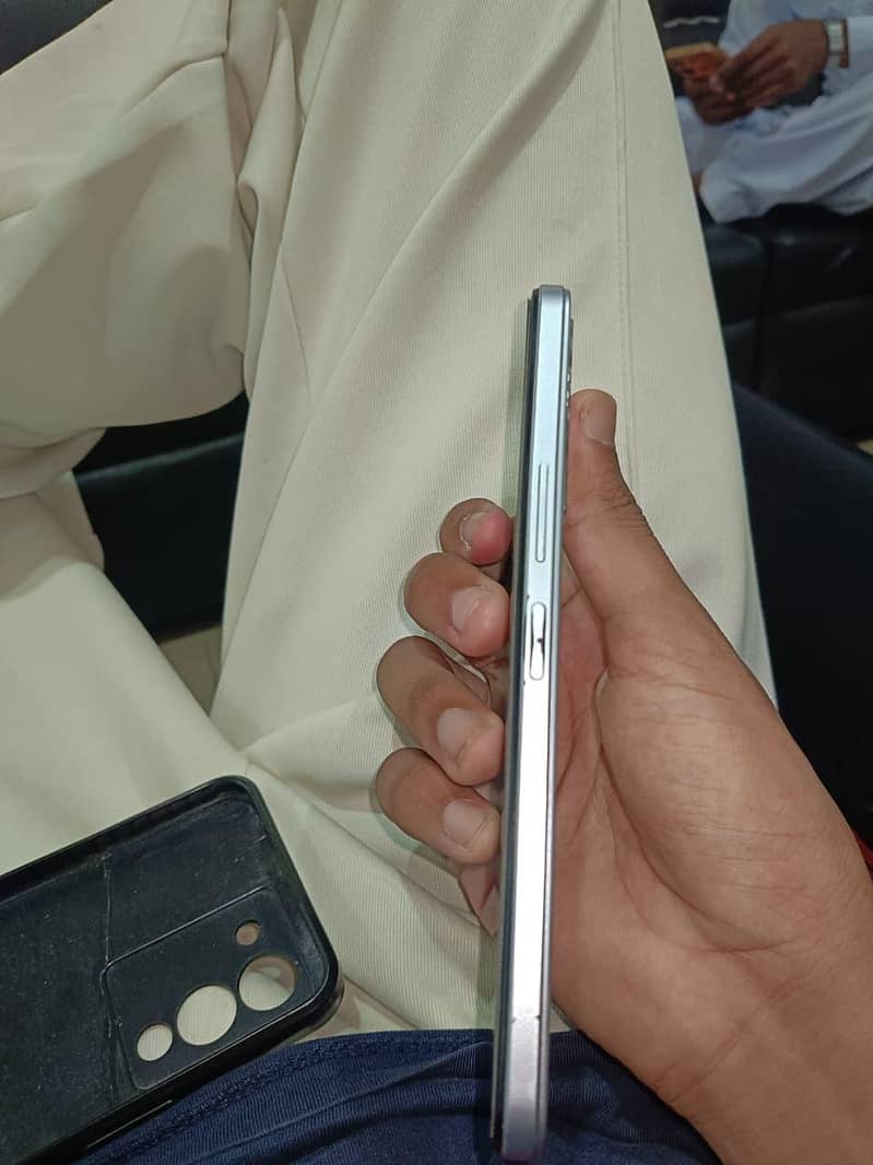Infinix Note 12 4