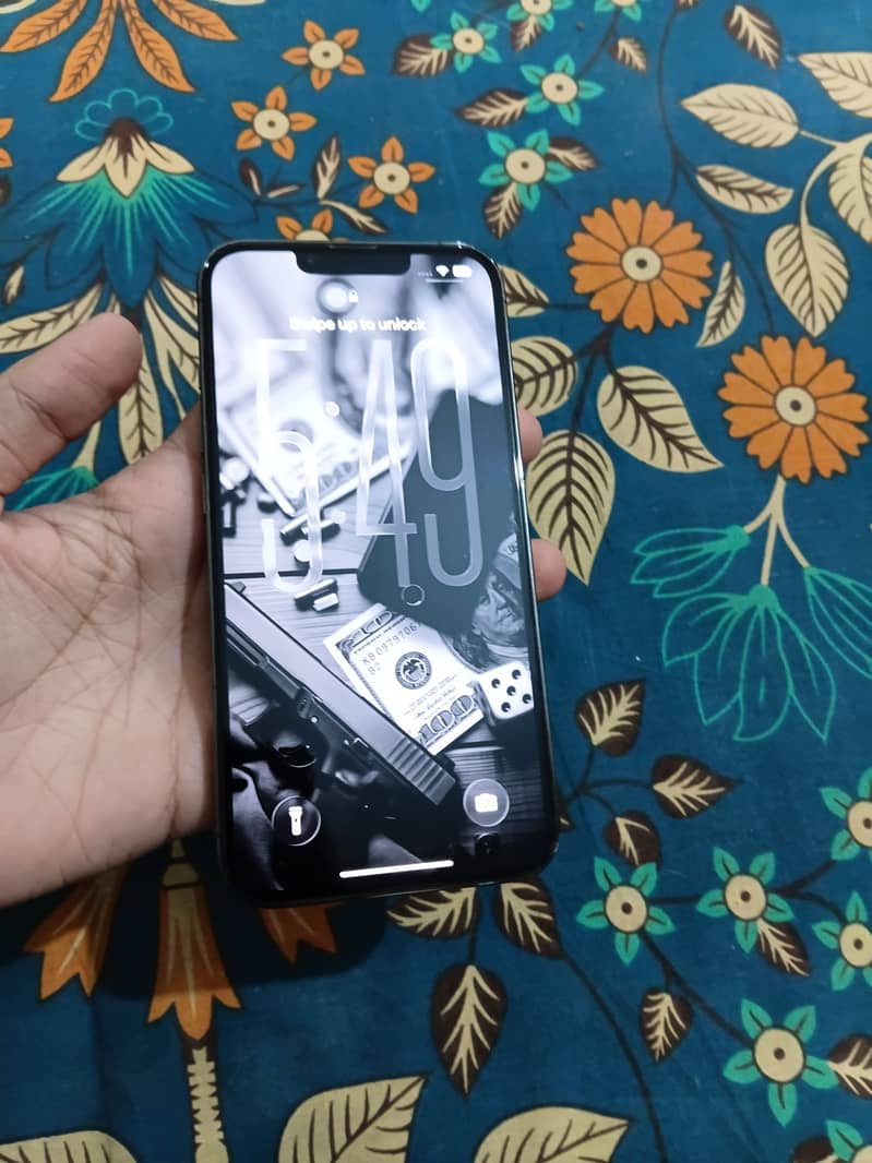 Apple iPhone 13 pro 5