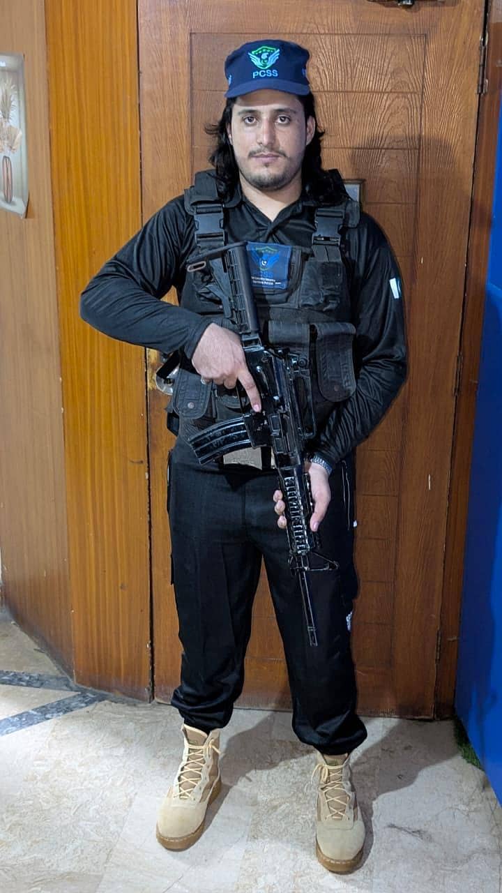 Armoured Guard Security services / Security Guard / Security Services 15