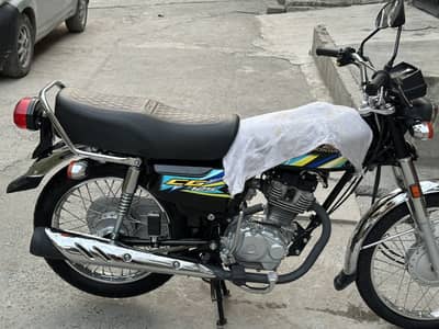 HONDA CG 125 APPLIED FOR OPEN LATTER BRAND NEW CONDITION