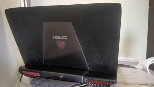 ASUS GAMING LAPTOP, 10/10 CONDITION.