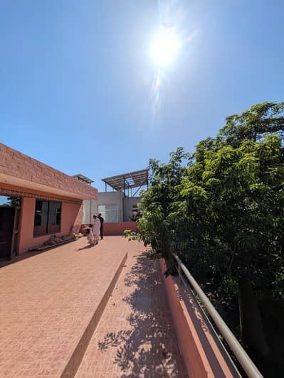 Ideally Located 1 Kanal Used House Is Up For Sale In Z Block Dha Phase 3