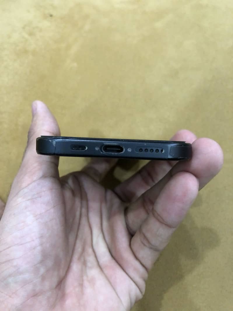 Apple iPhone 15 5