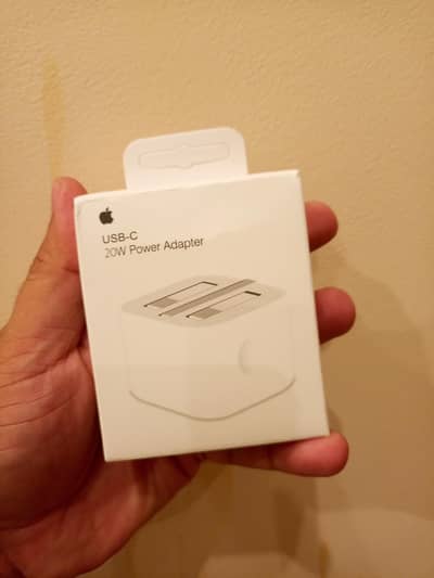 Apple 20W Type C Adapter