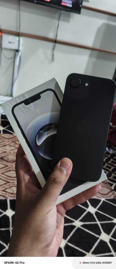 Apple iPhone 16e