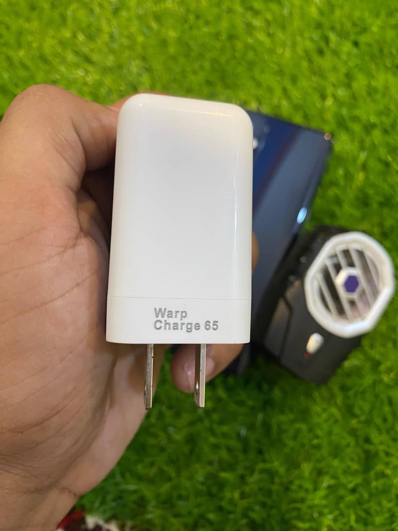 One Plus 9    8//128 7