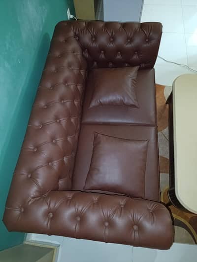 2-Seater Chesterfield Sofa with Coffee table