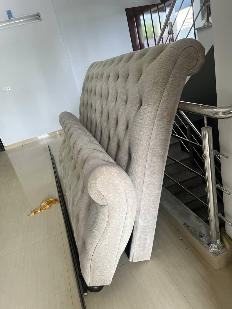 Chenone King Bed 2