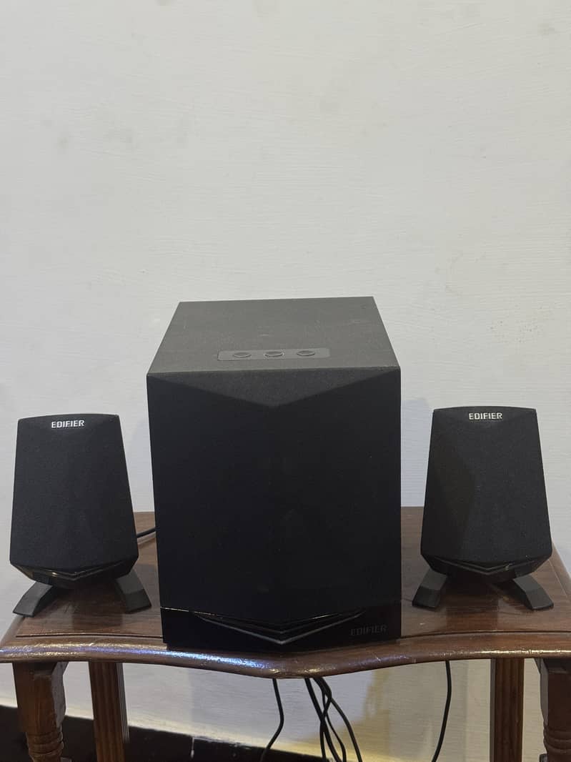 Edifier x230 0