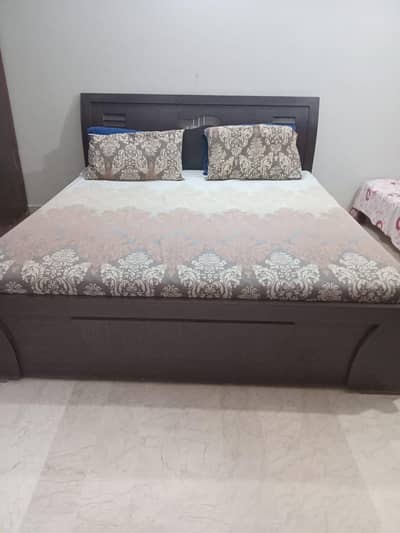 Double Bed