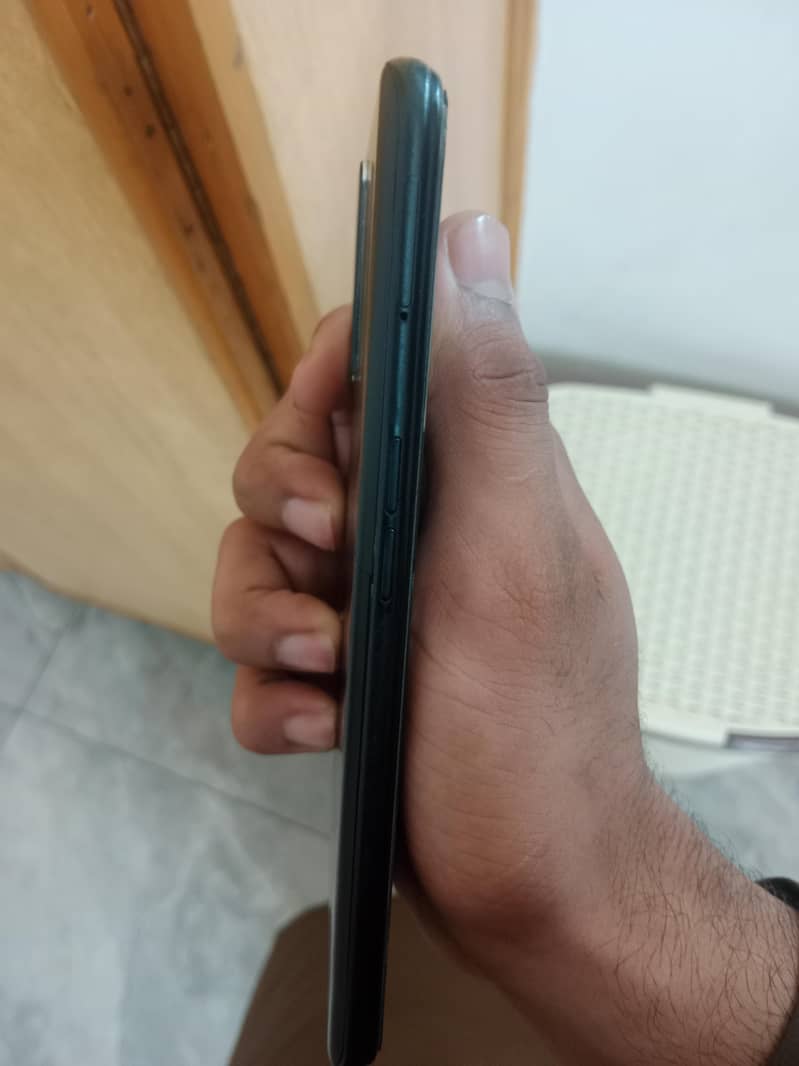 OPPO A76 4