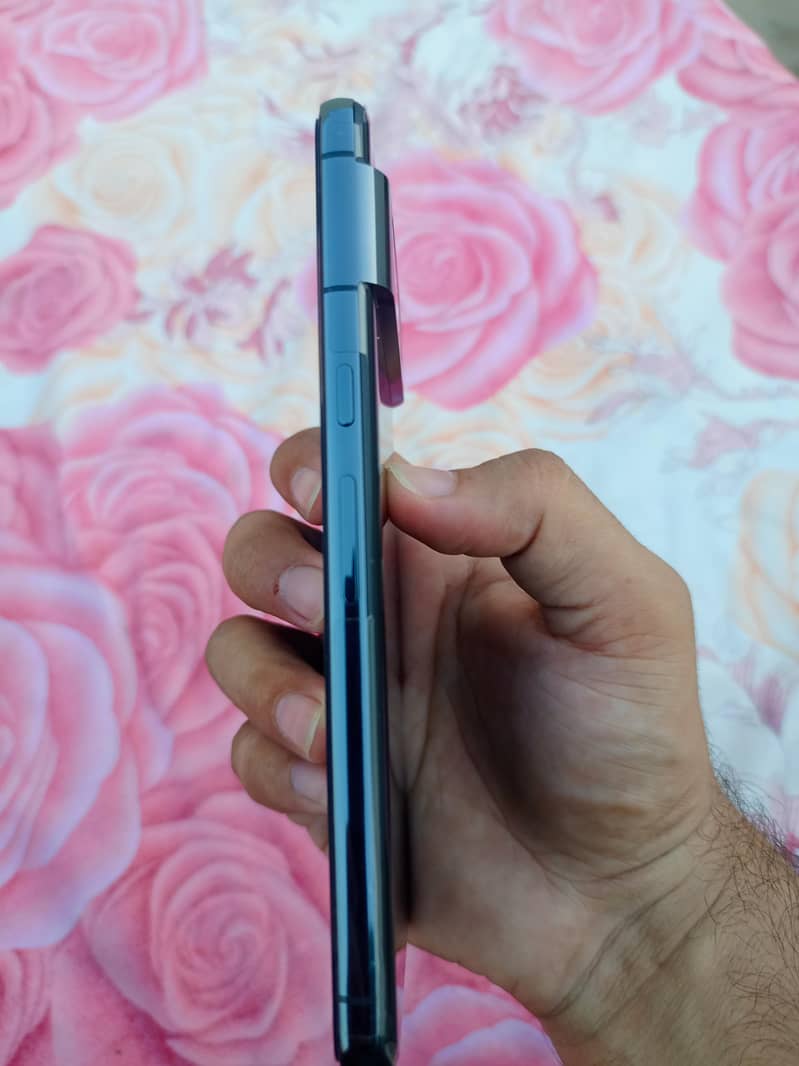 Google Pixel 8 Pro 3