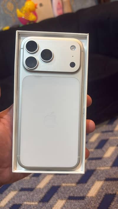 Iphone 17 Pro Max Fectry unlock