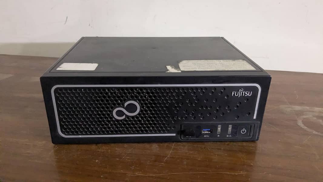 Fujitsu mini PC 1