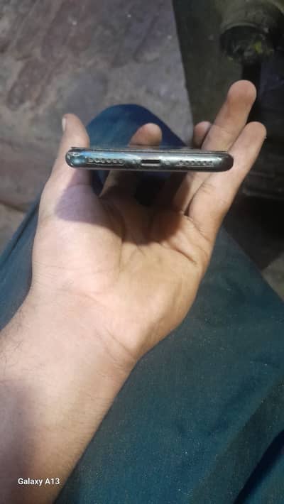 Apple iPhone SE