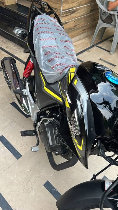 Honda CB 150F 2026