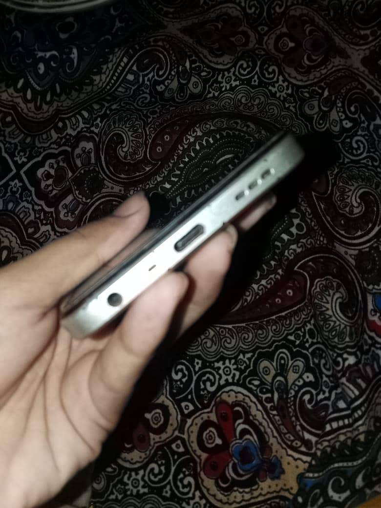 OPPO A38 4