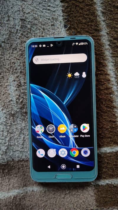 Sharp Aquos R2 4/64gb