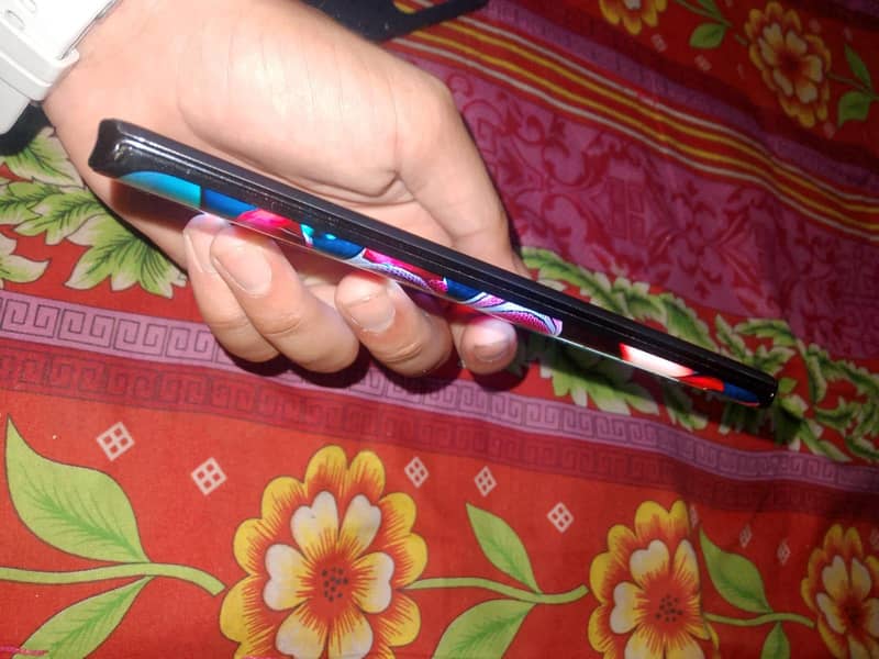 Motorola Edge Plus 1